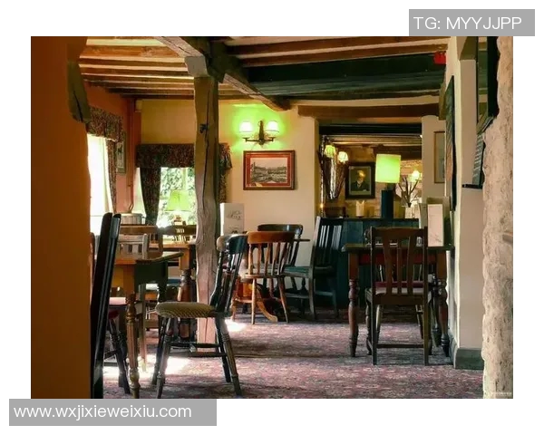 当代足球球星深夜齐聚小镇酒馆畅谈绿茵往事 当代足球球星深夜齐聚小镇酒馆畅谈绿茵往事