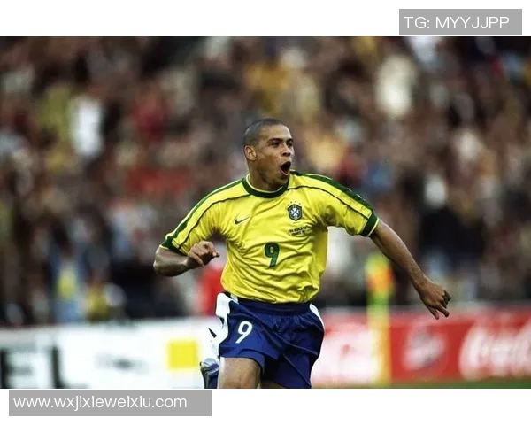 20世纪足球百大球星：荣耀与传奇的巅峰对决